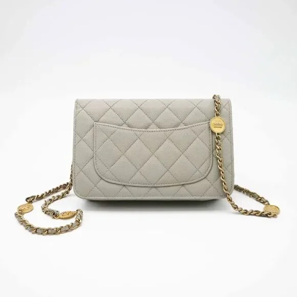 Chanel Women Pre-Loved Bag Very Good Condition - Picture 3 of 9